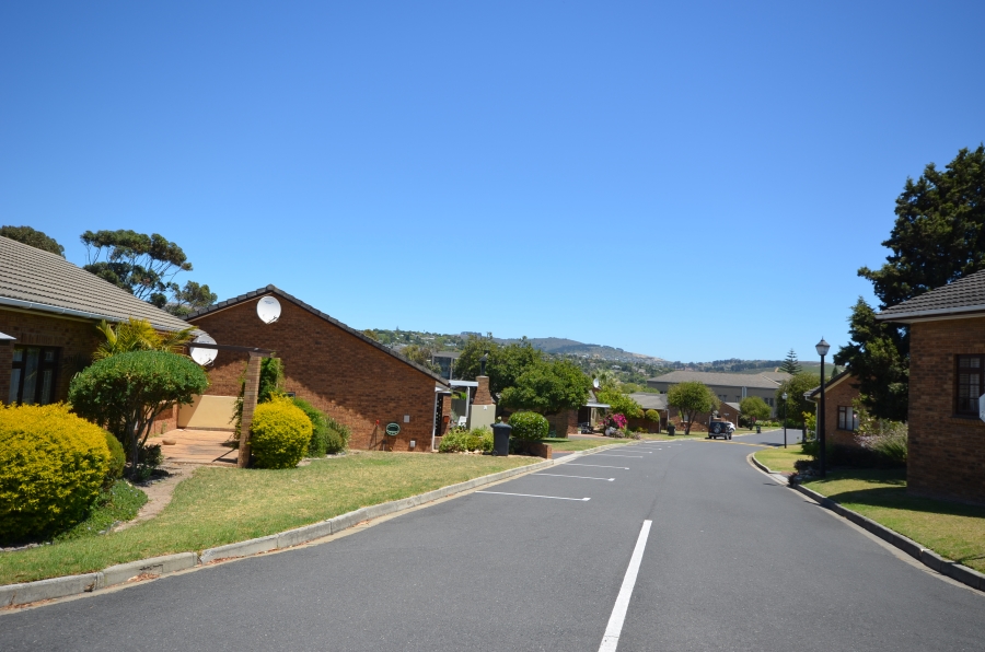 2 Bedroom Property for Sale in Kenridge Western Cape